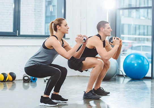 bài tập squat mông cho nam