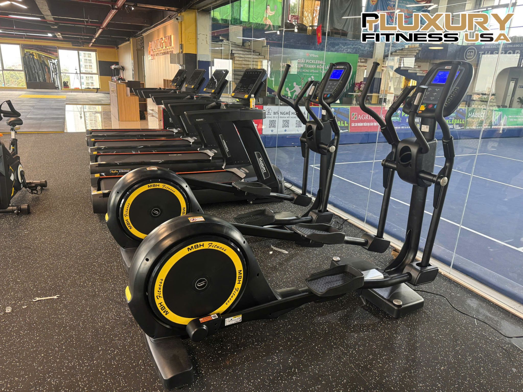 Máy Đi Bộ Trên Không MBH M-8809EL-LCD - Ảnh 2